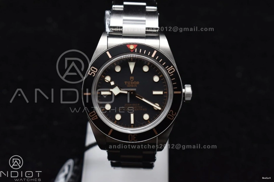 On Bracelet Bay 39MM Heritage Best ZF Black 1:1 Edition V5 A2824 Bezel SS Black 1106